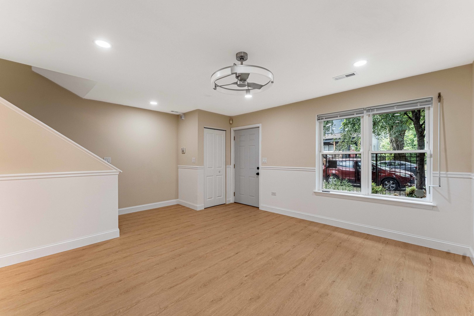 6615 S Normal Boulevard Property Photo 5