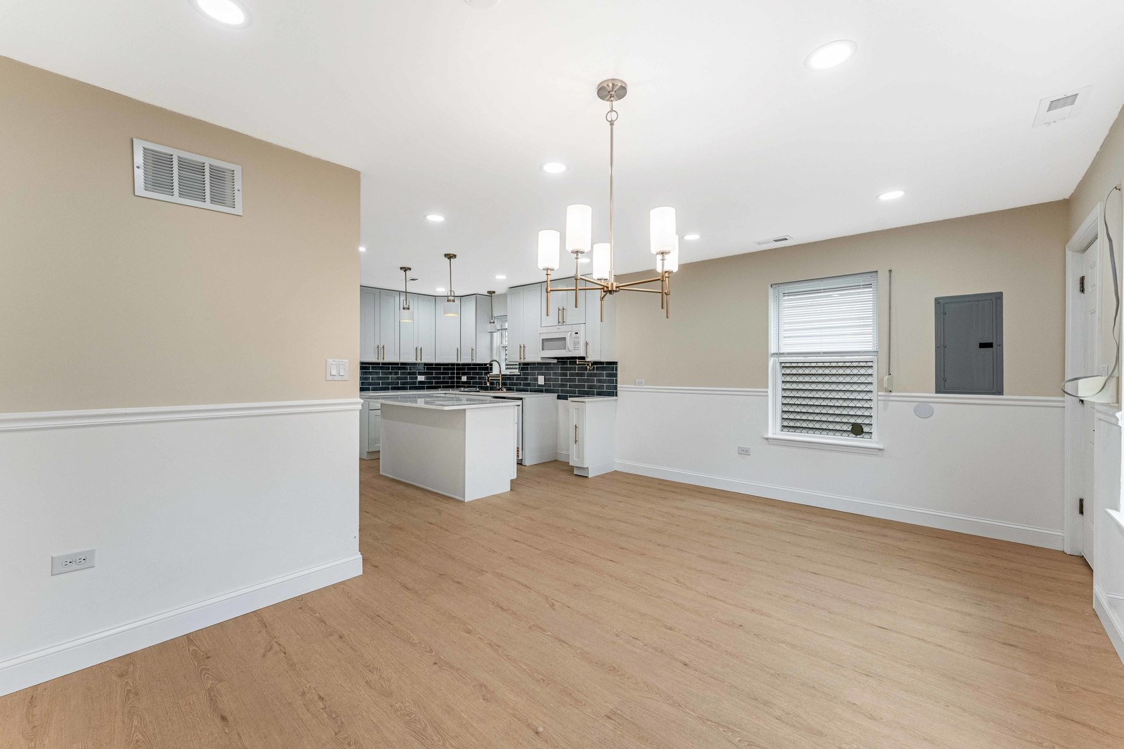 6615 S Normal Boulevard Property Photo 15