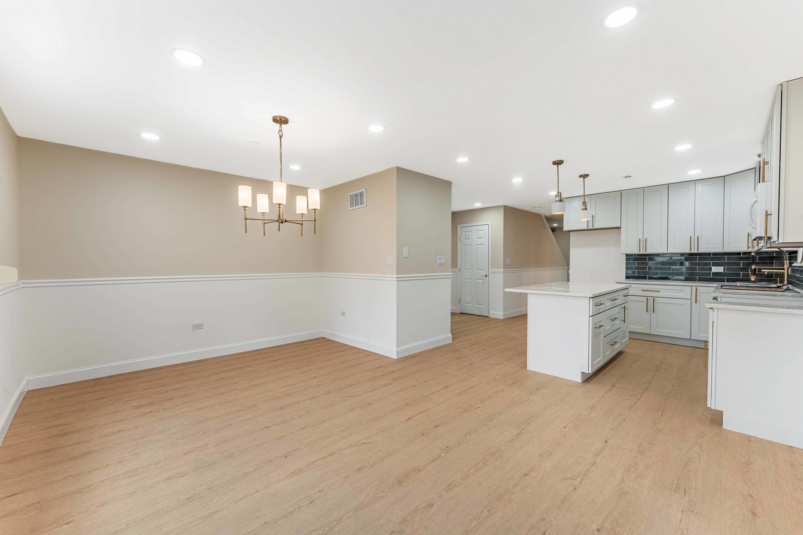 6615 S Normal Boulevard Property Photo 17