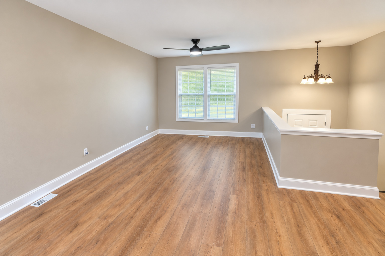 711 Southwind Drive Property Photo 4