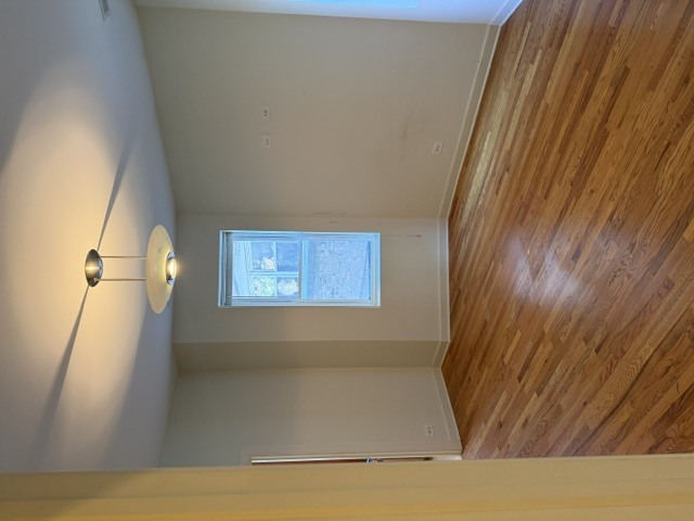 1230 W North Shore Avenue 1 Property Photo 3