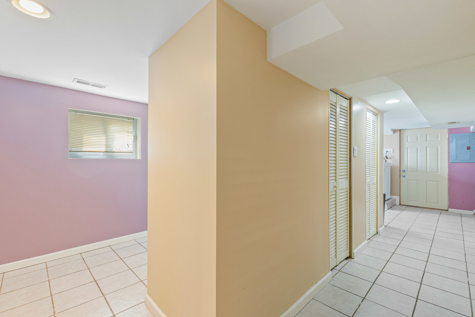 5306 N Lynch Avenue Property Photo 12