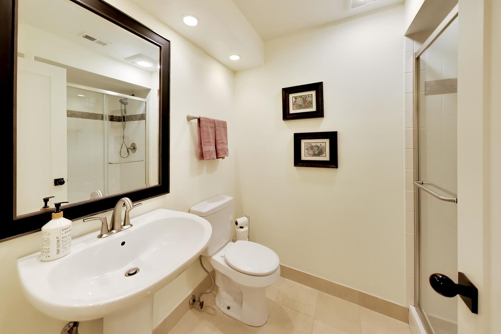 2020 Chestnut Avenue 109 Property Photo 15