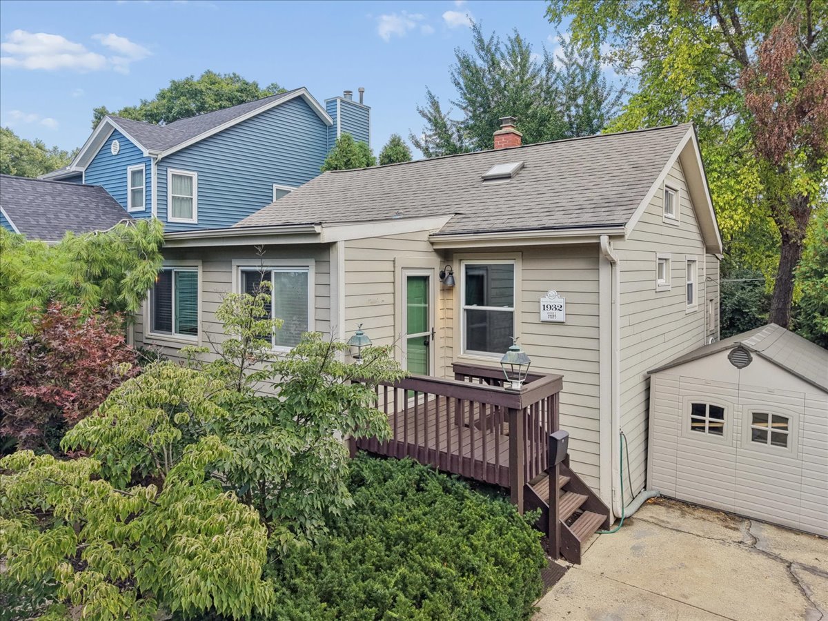 67 Grove Avenue Property Photo 1