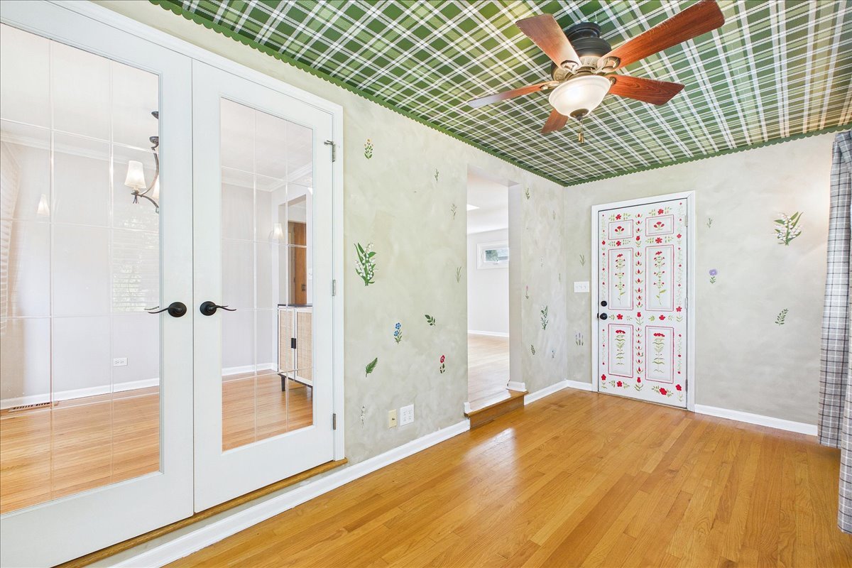 67 Grove Avenue Property Photo 2