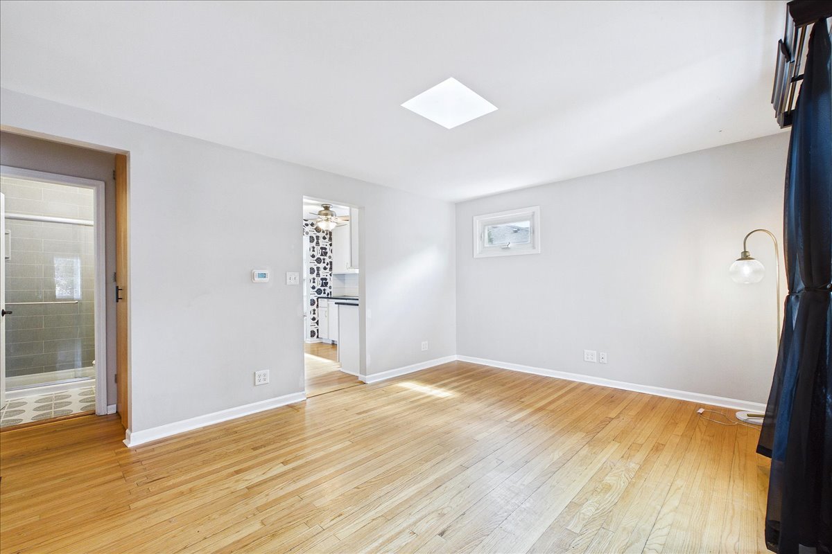 67 Grove Avenue Property Photo 4