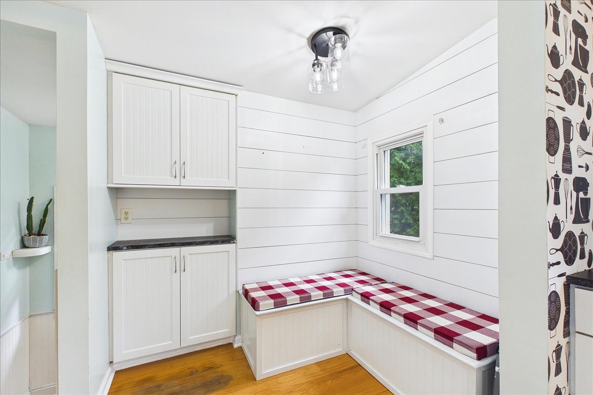 67 Grove Avenue Property Photo 11