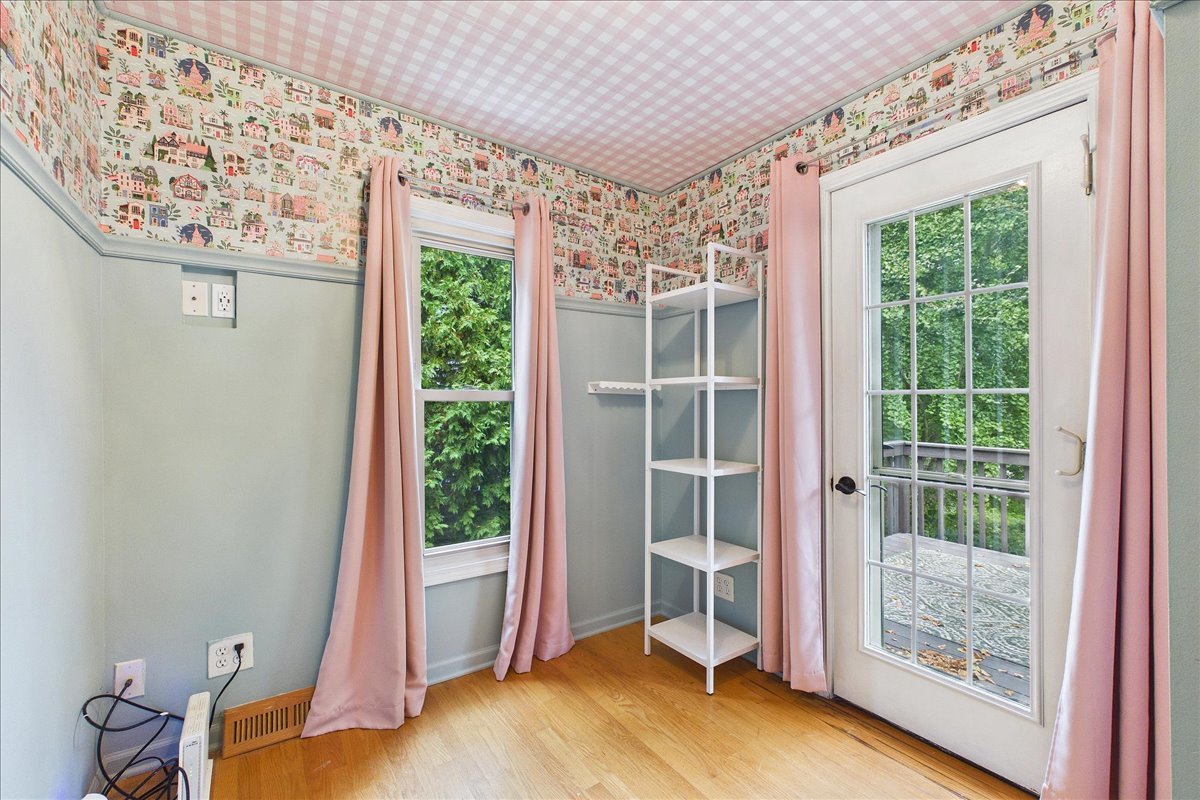 67 Grove Avenue Property Photo 15
