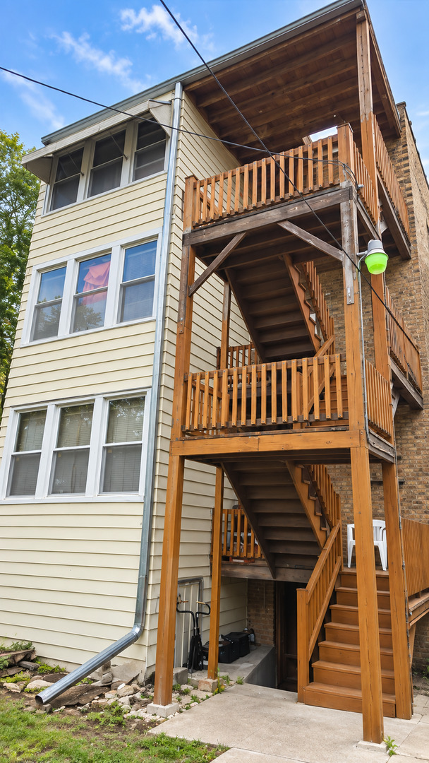 9330 S Laflin Street Property Photo 15