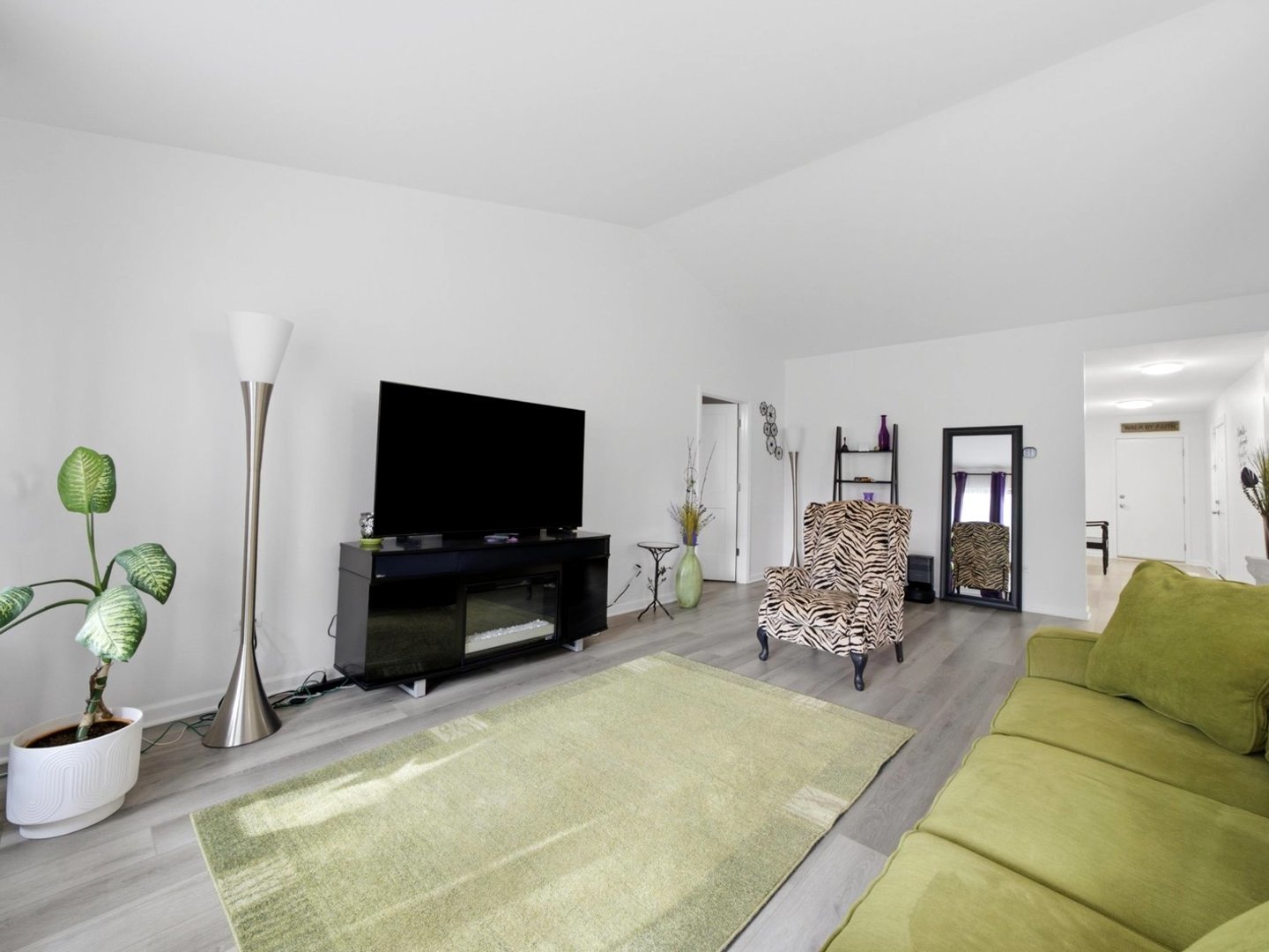 13321 Red Cedar Lane Property Photo 9