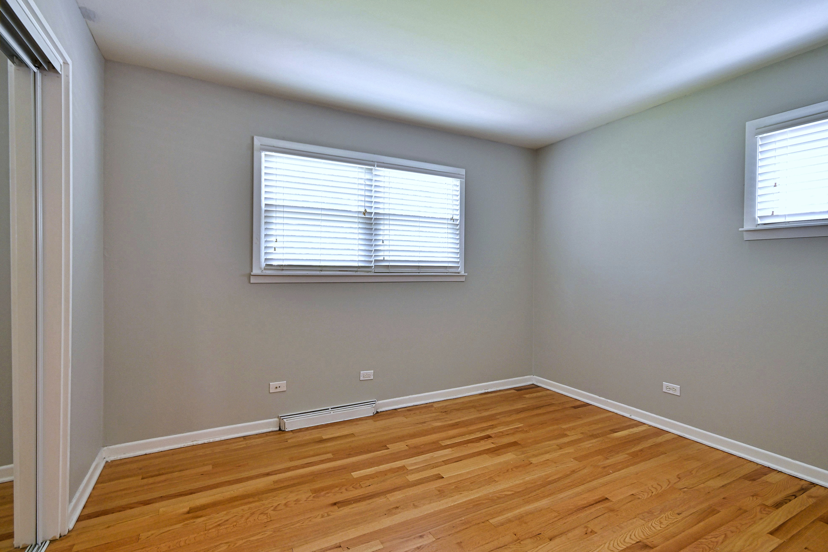 482 E Park Avenue Property Photo 16