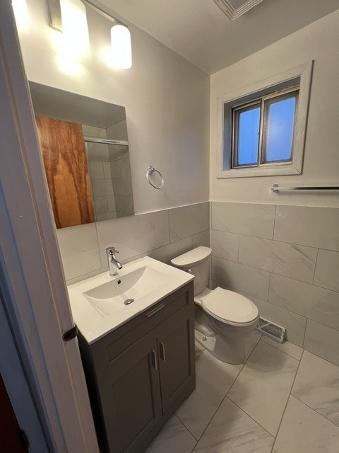7229 N Campbell Avenue Property Photo 10