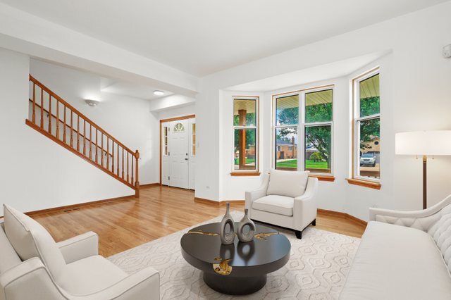 8542 Latrobe Avenue Property Photo 3