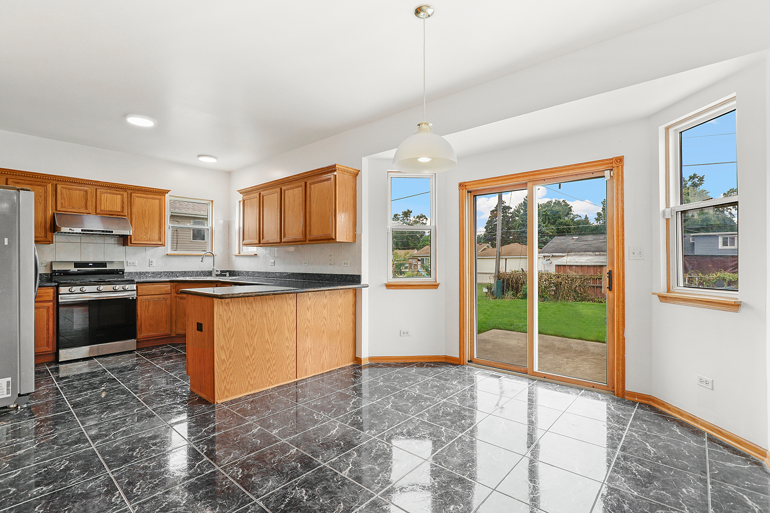 8542 Latrobe Avenue Property Photo 7