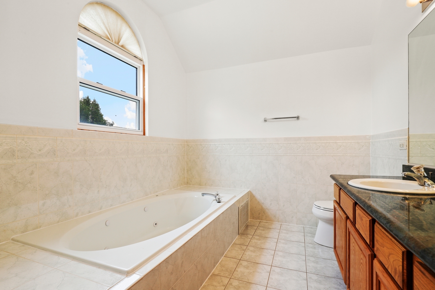 8542 Latrobe Avenue Property Photo 19