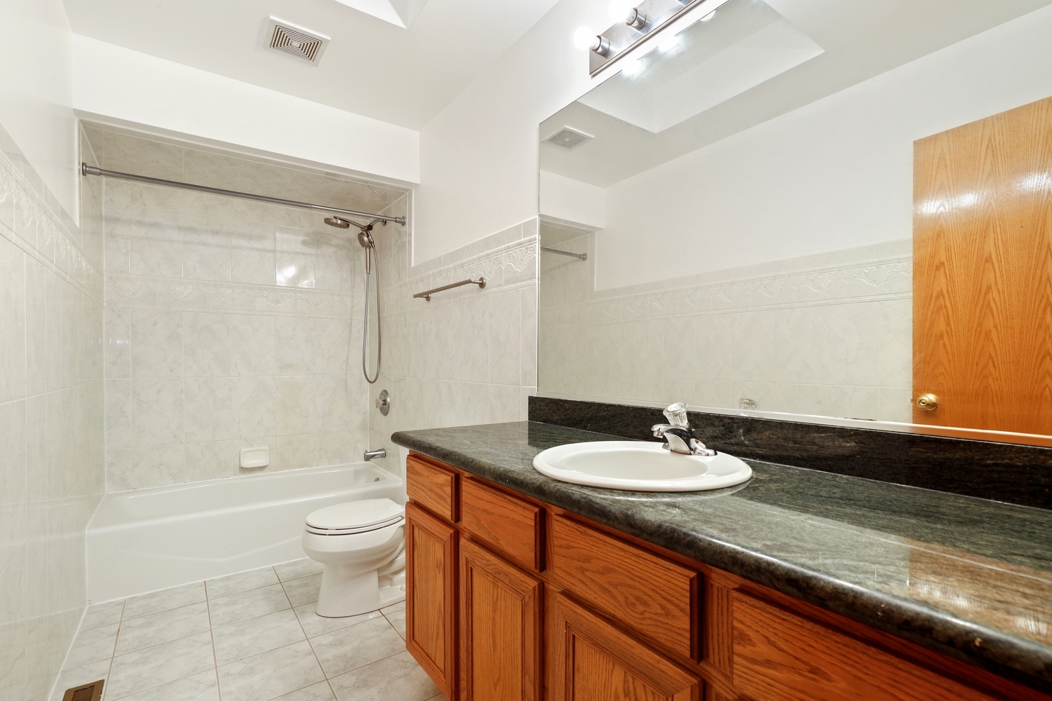 8542 Latrobe Avenue Property Photo 24