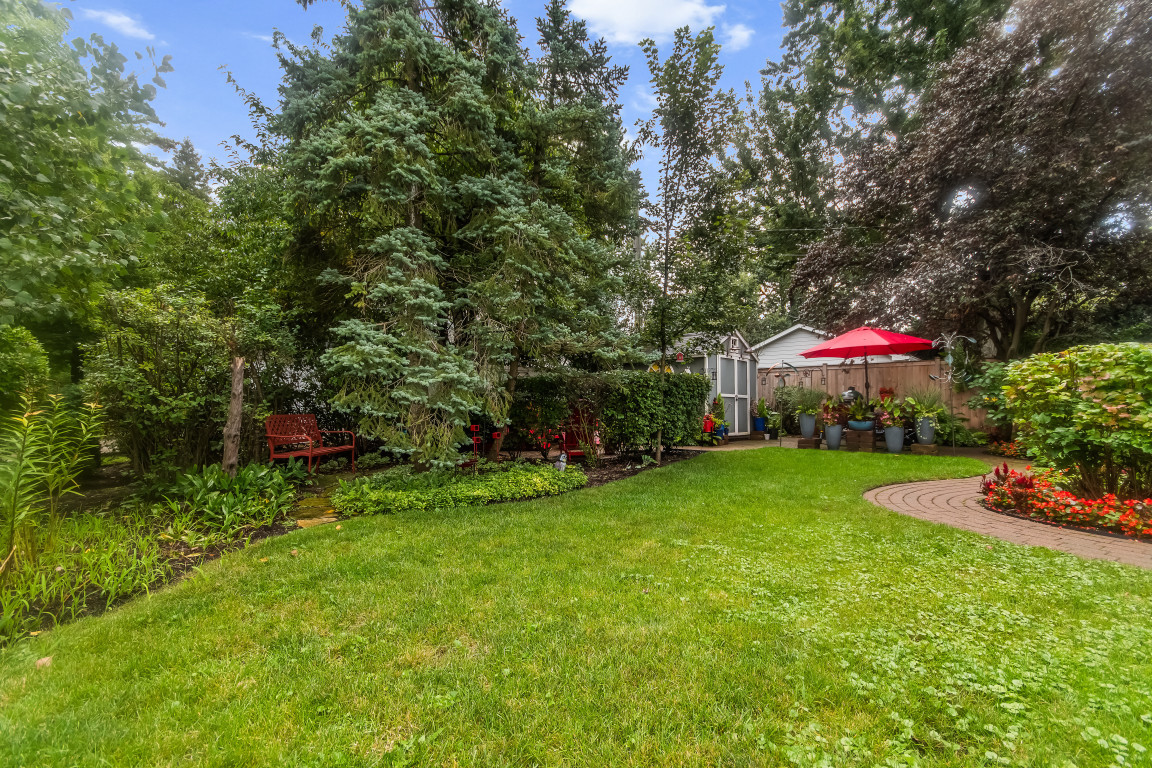 2761 Lincolnwood Drive Property Photo 38