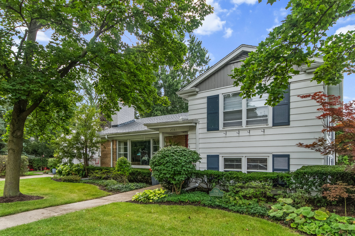 2761 Lincolnwood Drive Property Photo 40
