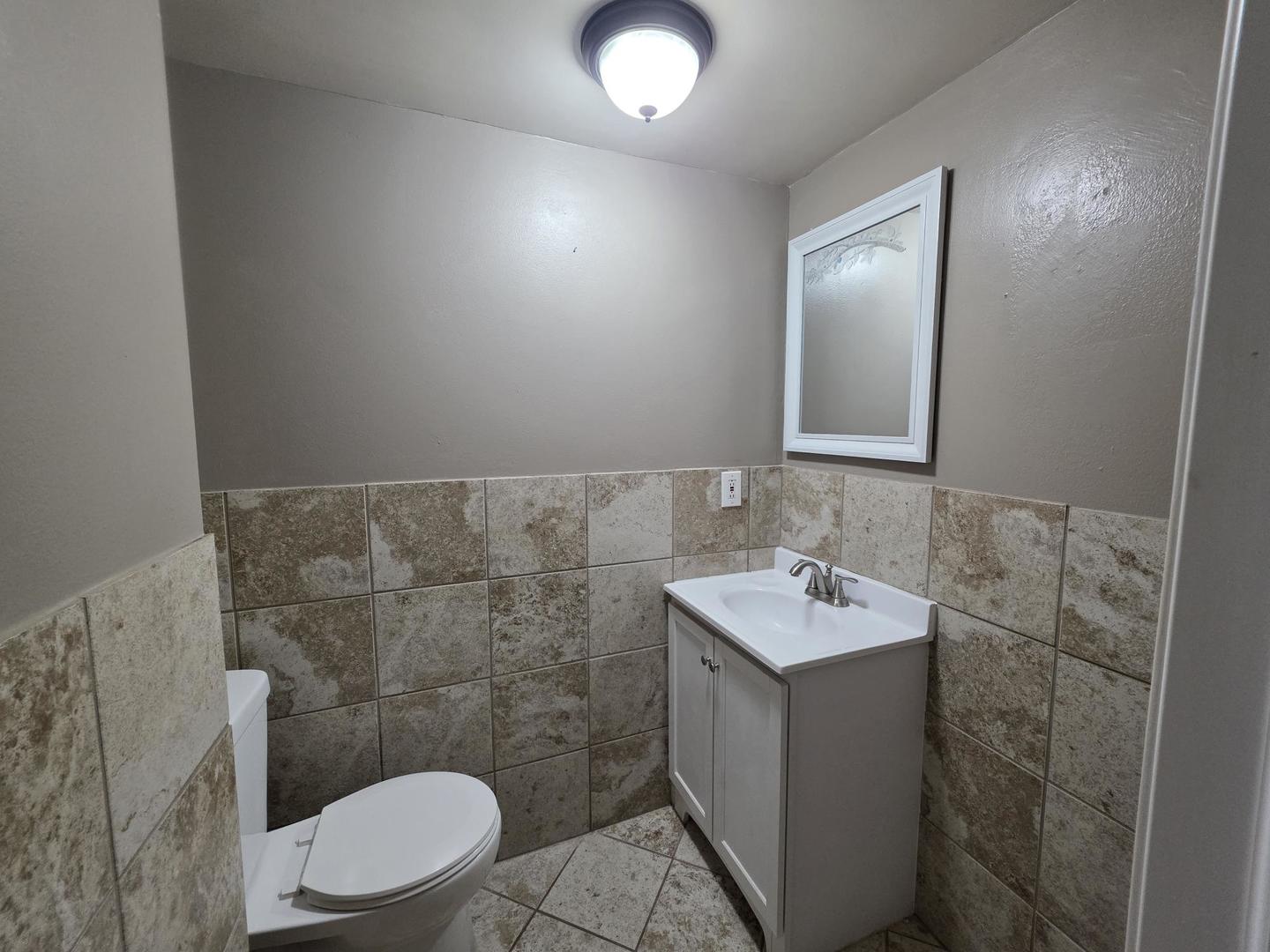 306 E Edwards Street Property Photo 16