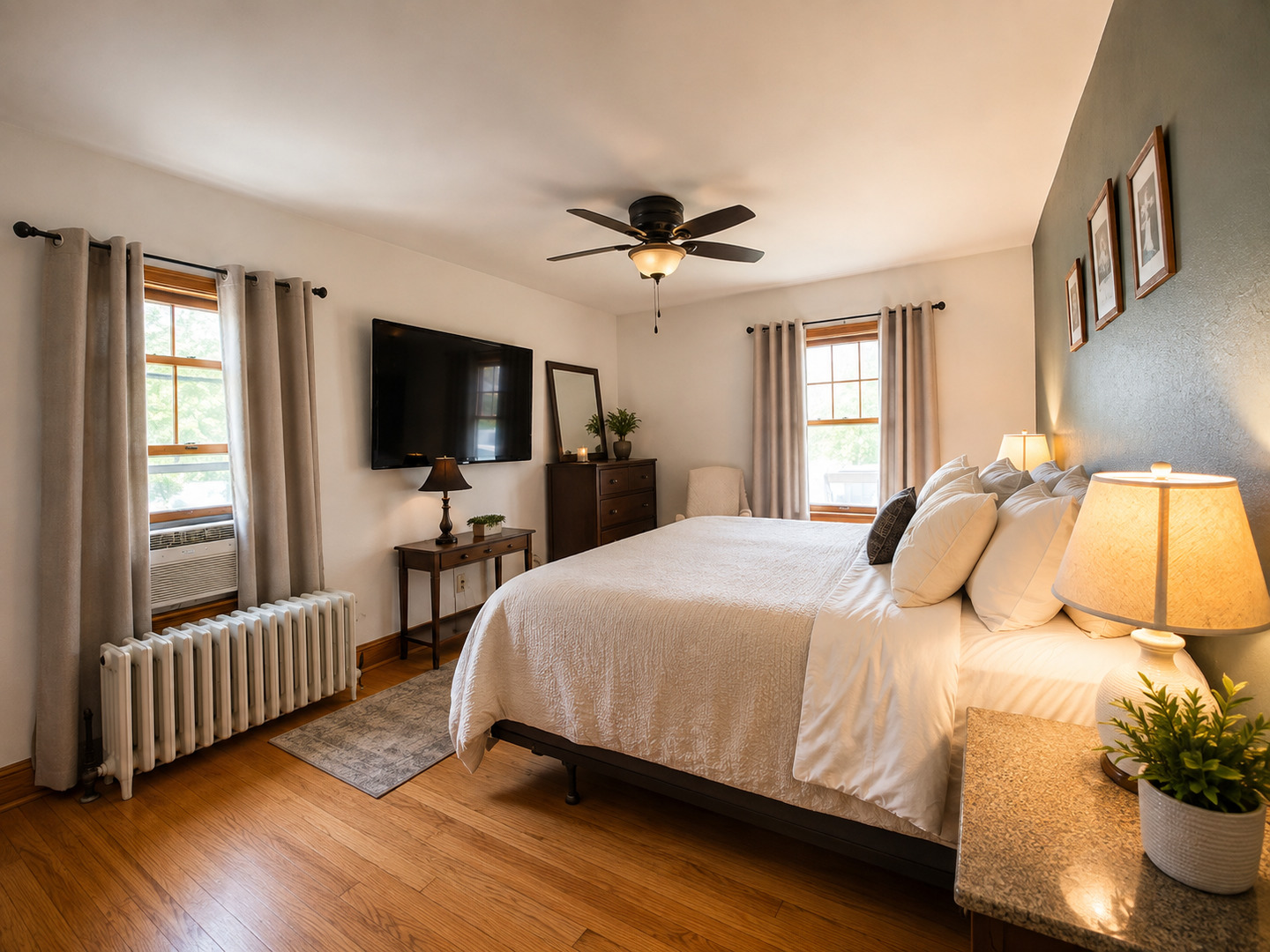 470 Marguerite Street Property Photo 10
