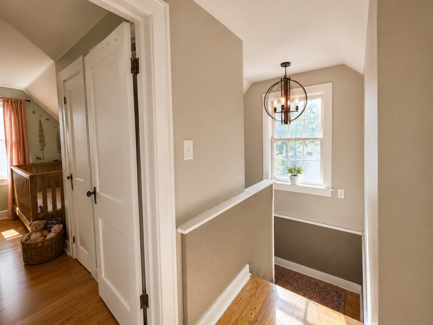 470 Marguerite Street Property Photo 14