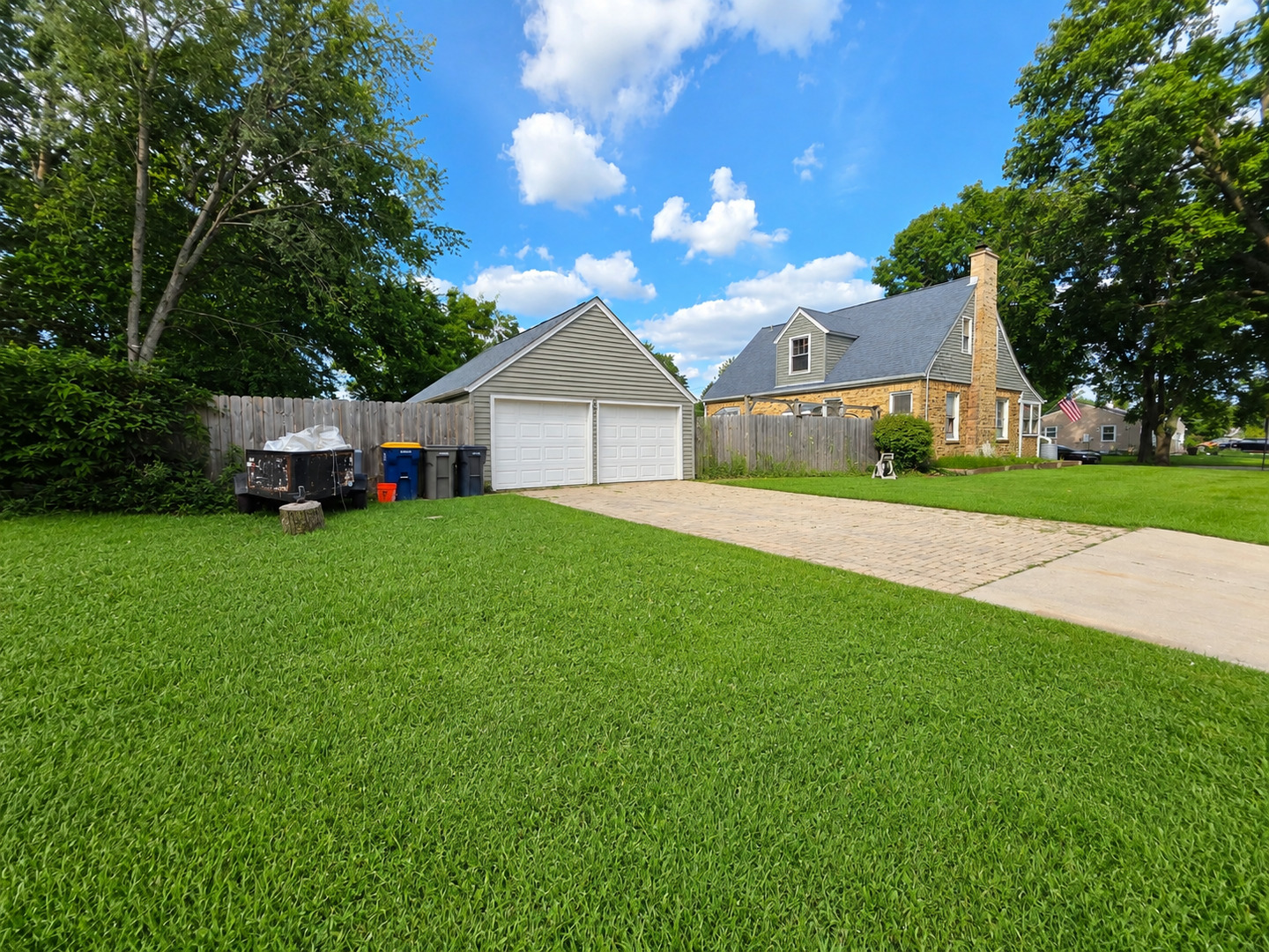470 Marguerite Street Property Photo 24