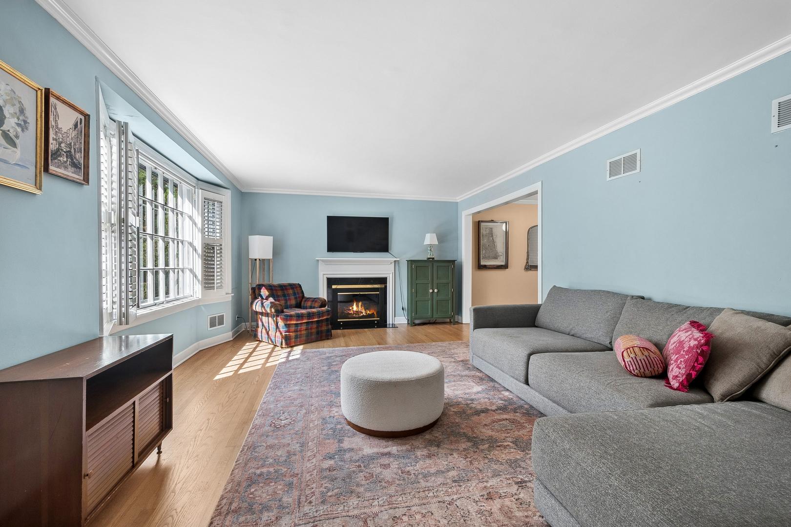 1615 Dobson Street Property Photo 2