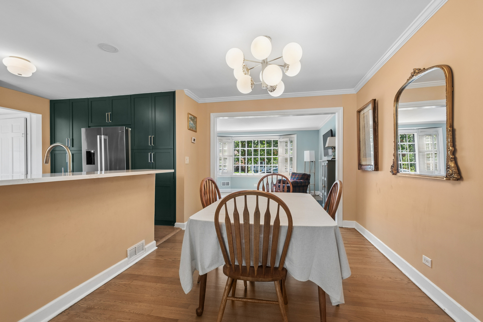 1615 Dobson Street Property Photo 6