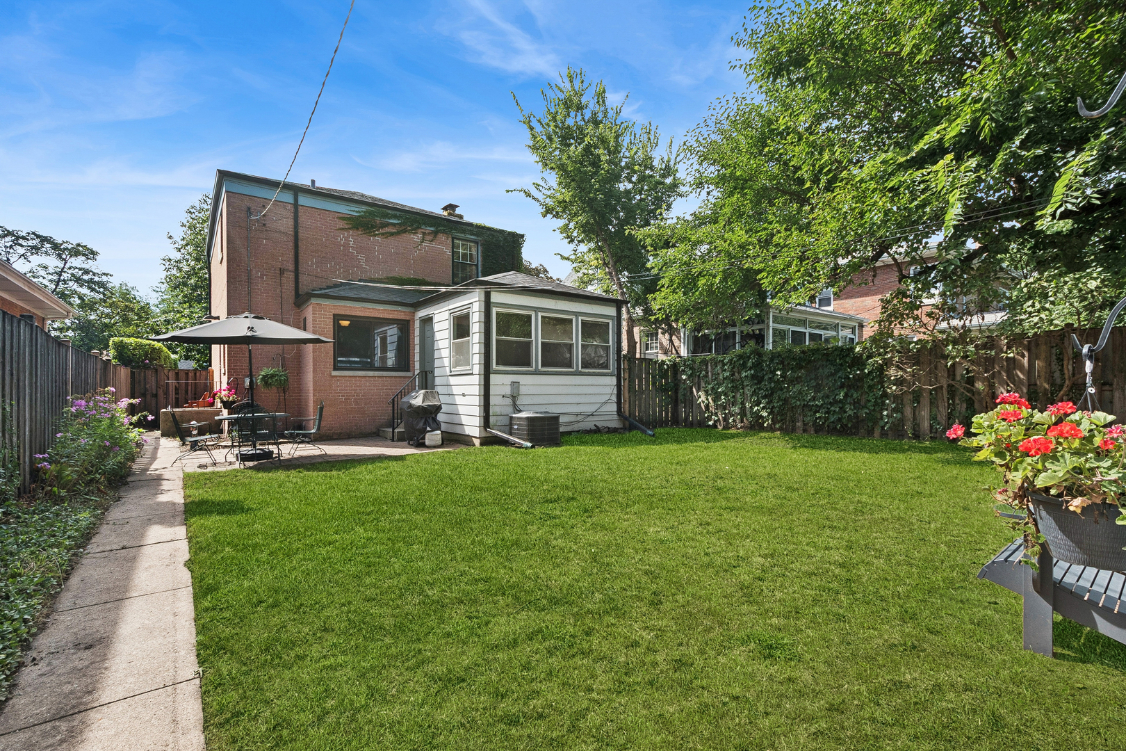 1615 Dobson Street Property Photo 18