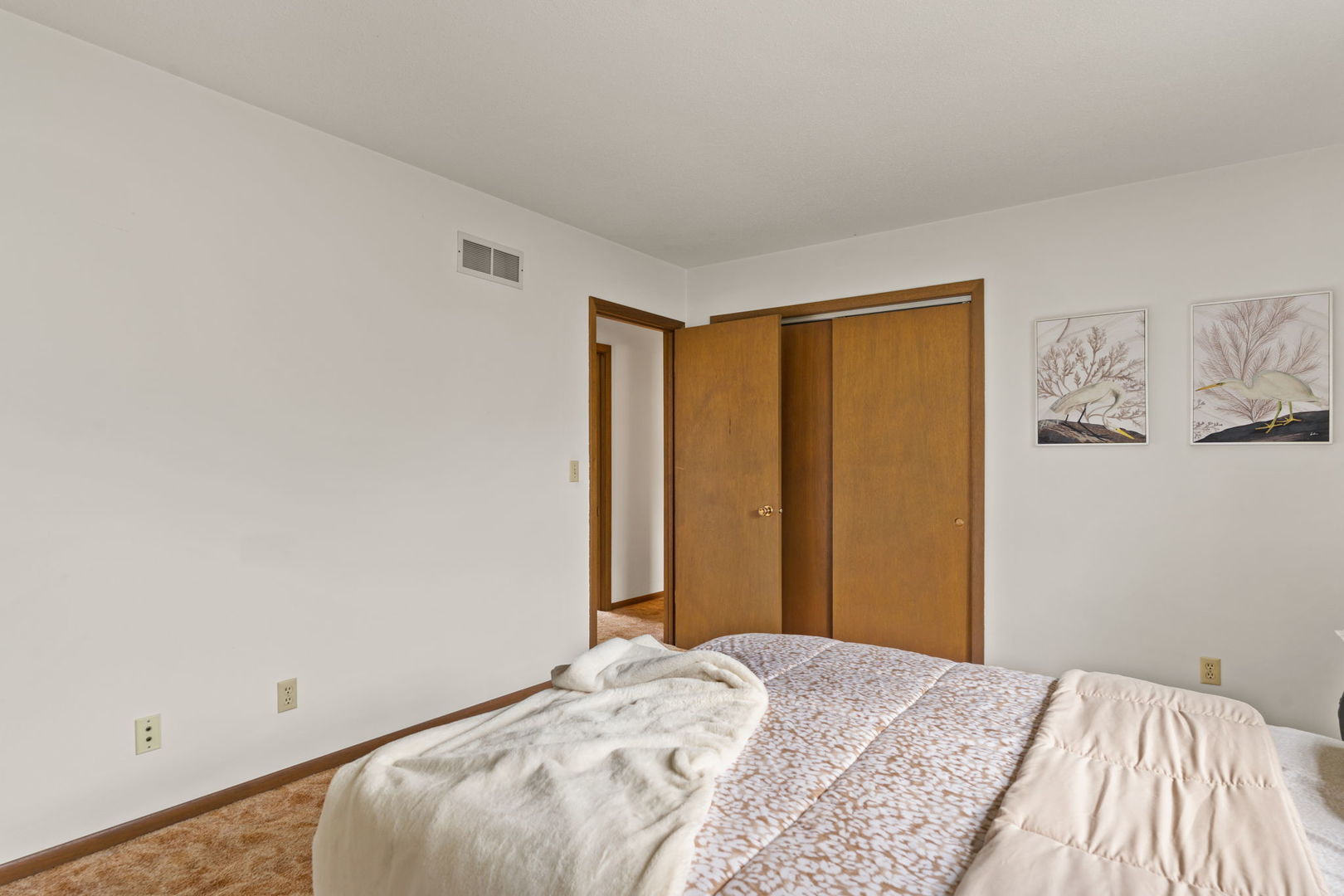 3510 N Elmwood Avenue Property Photo 11