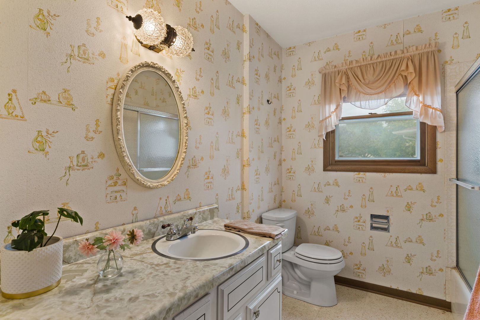 3510 N Elmwood Avenue Property Photo 12
