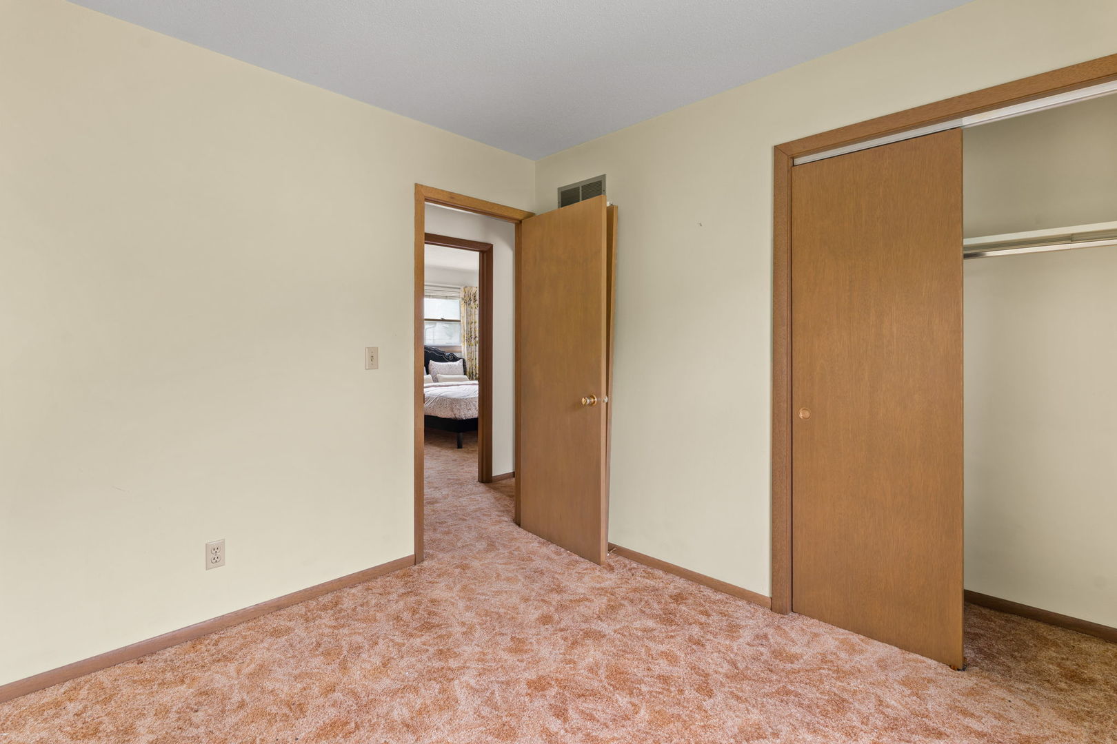 3510 N Elmwood Avenue Property Photo 14