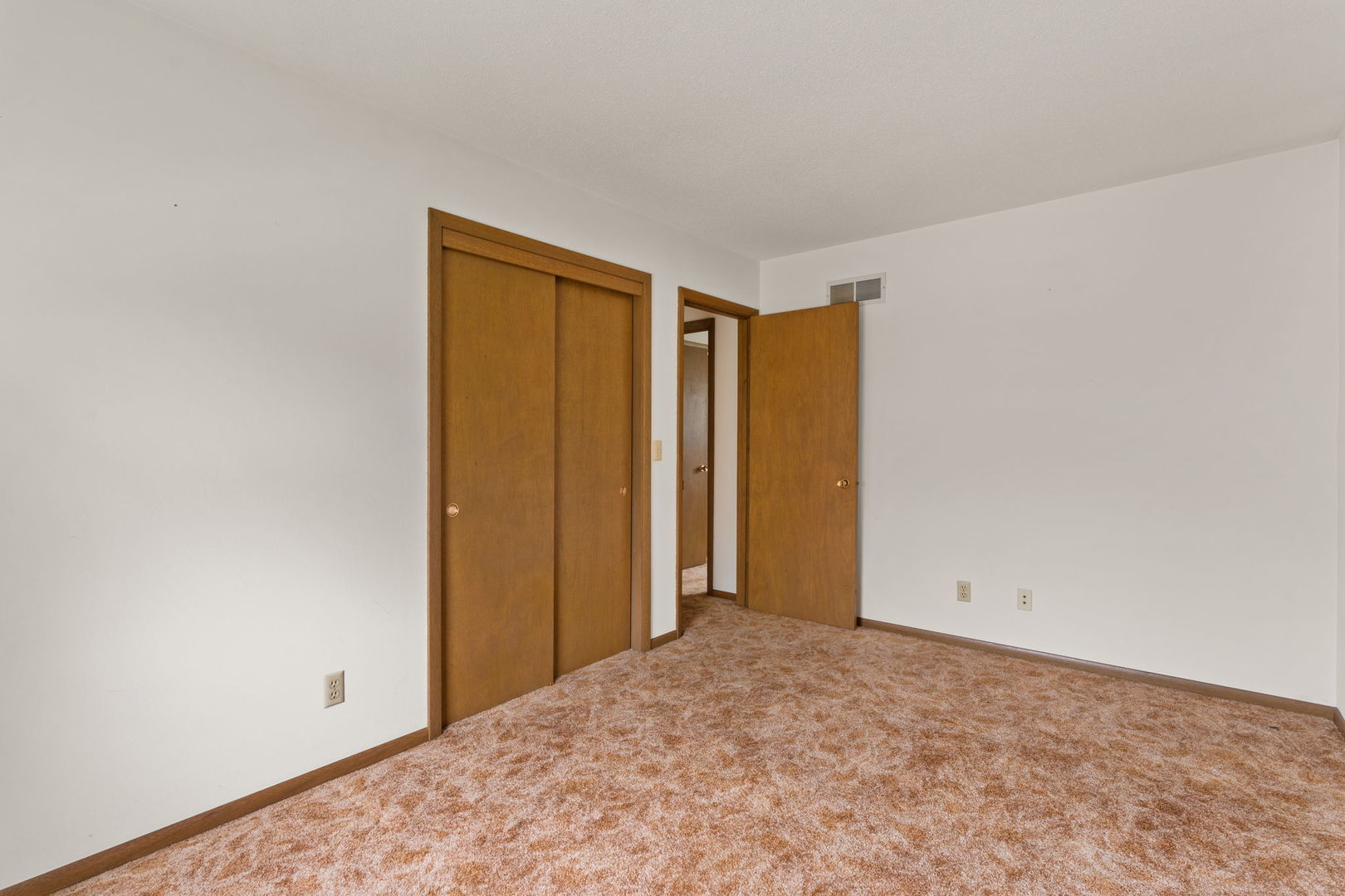 3510 N Elmwood Avenue Property Photo 16