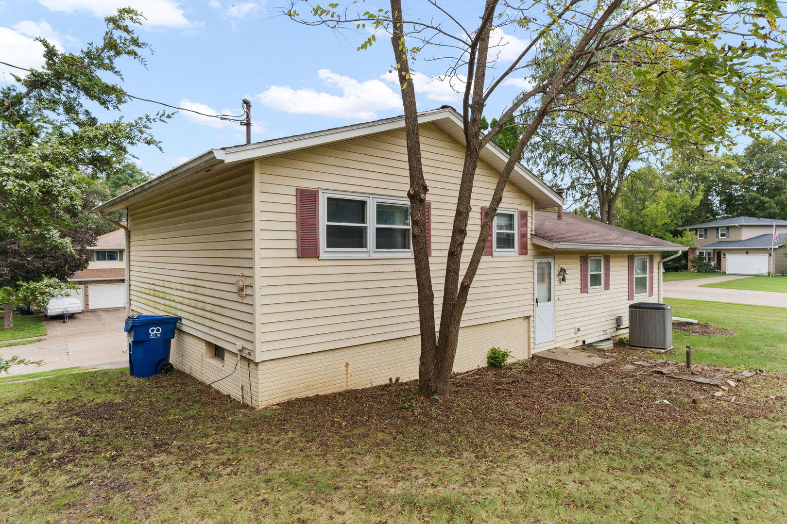 3510 N Elmwood Avenue Property Photo 17