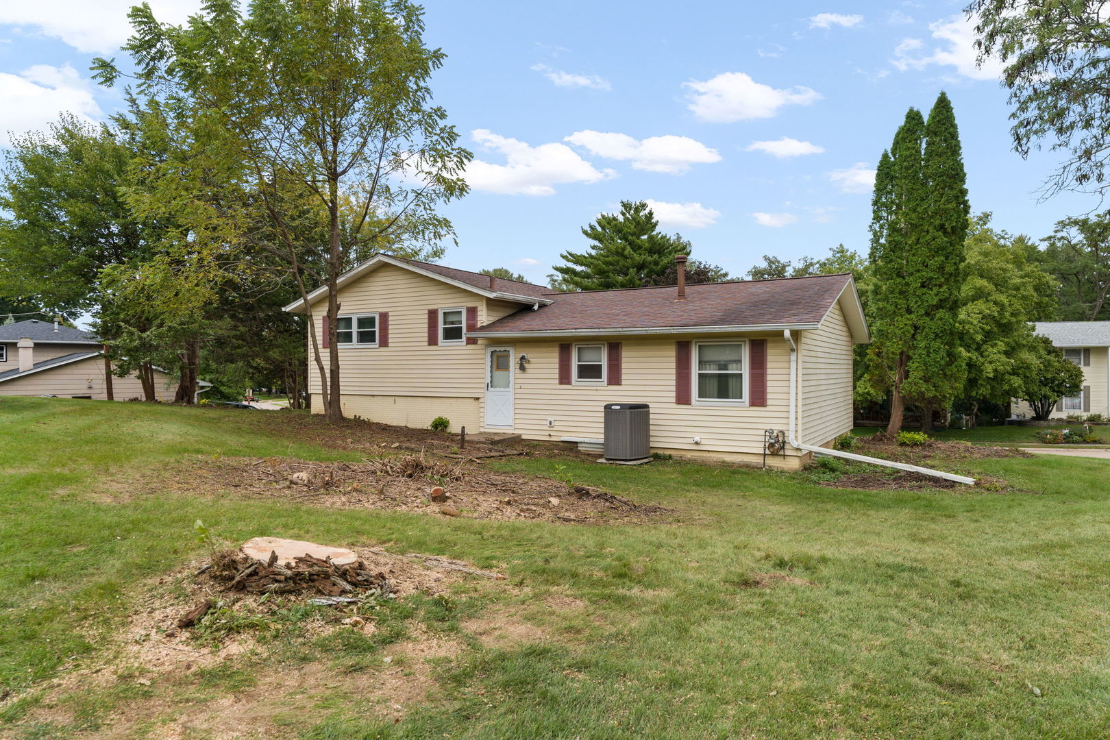 3510 N Elmwood Avenue Property Photo 18