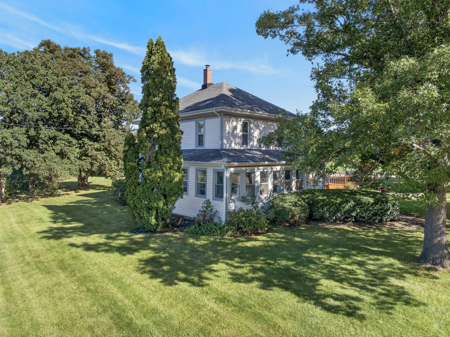 3208 S Country Club Road Property Photo 1