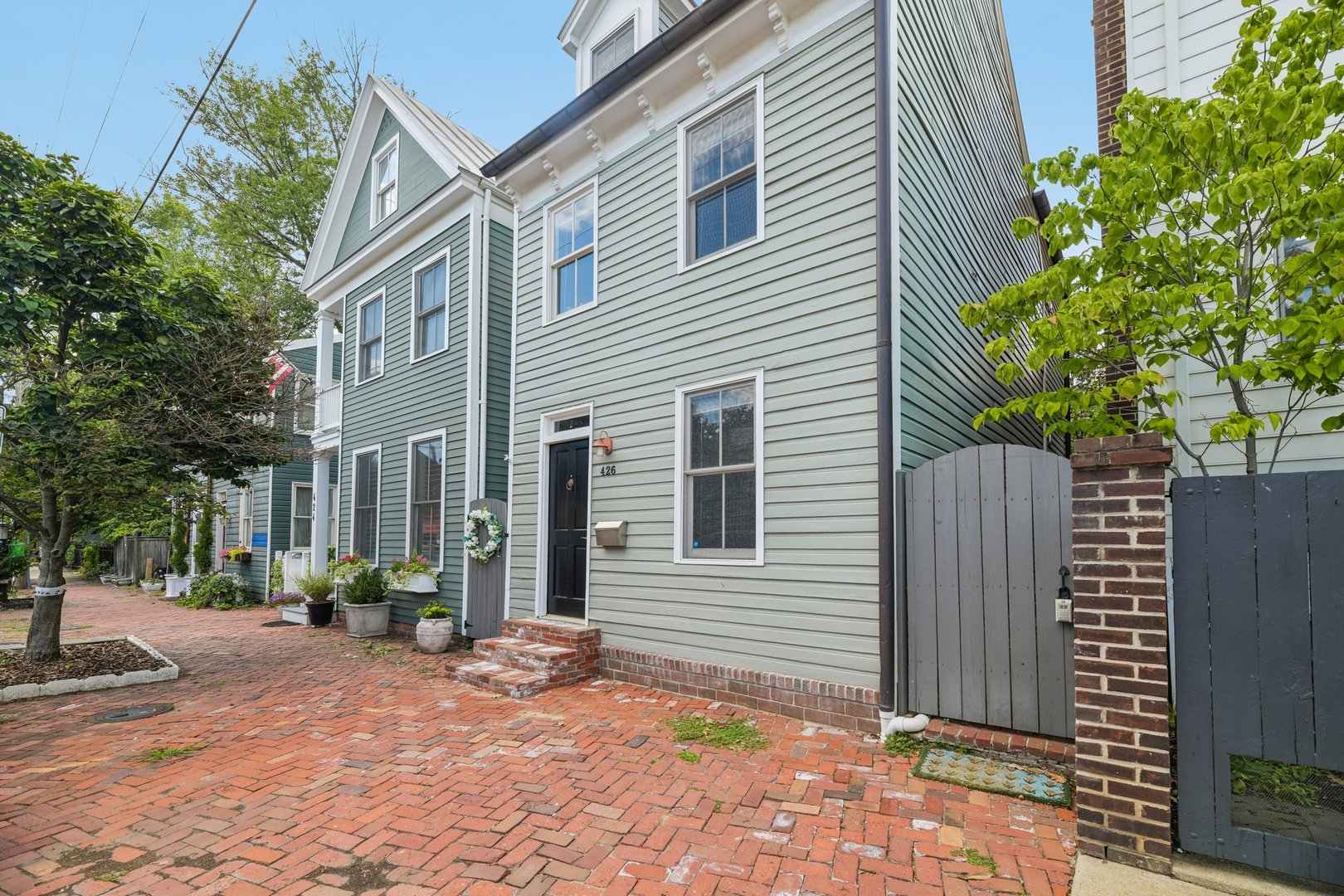 426 N Alfred Street Property Photo 3