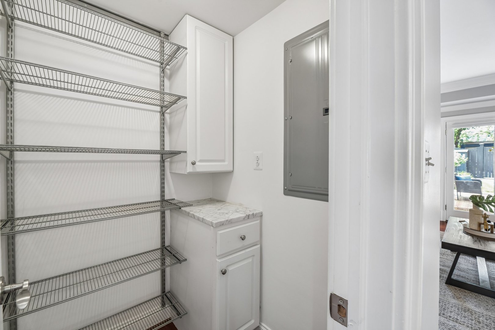 426 N Alfred Street Property Photo 17
