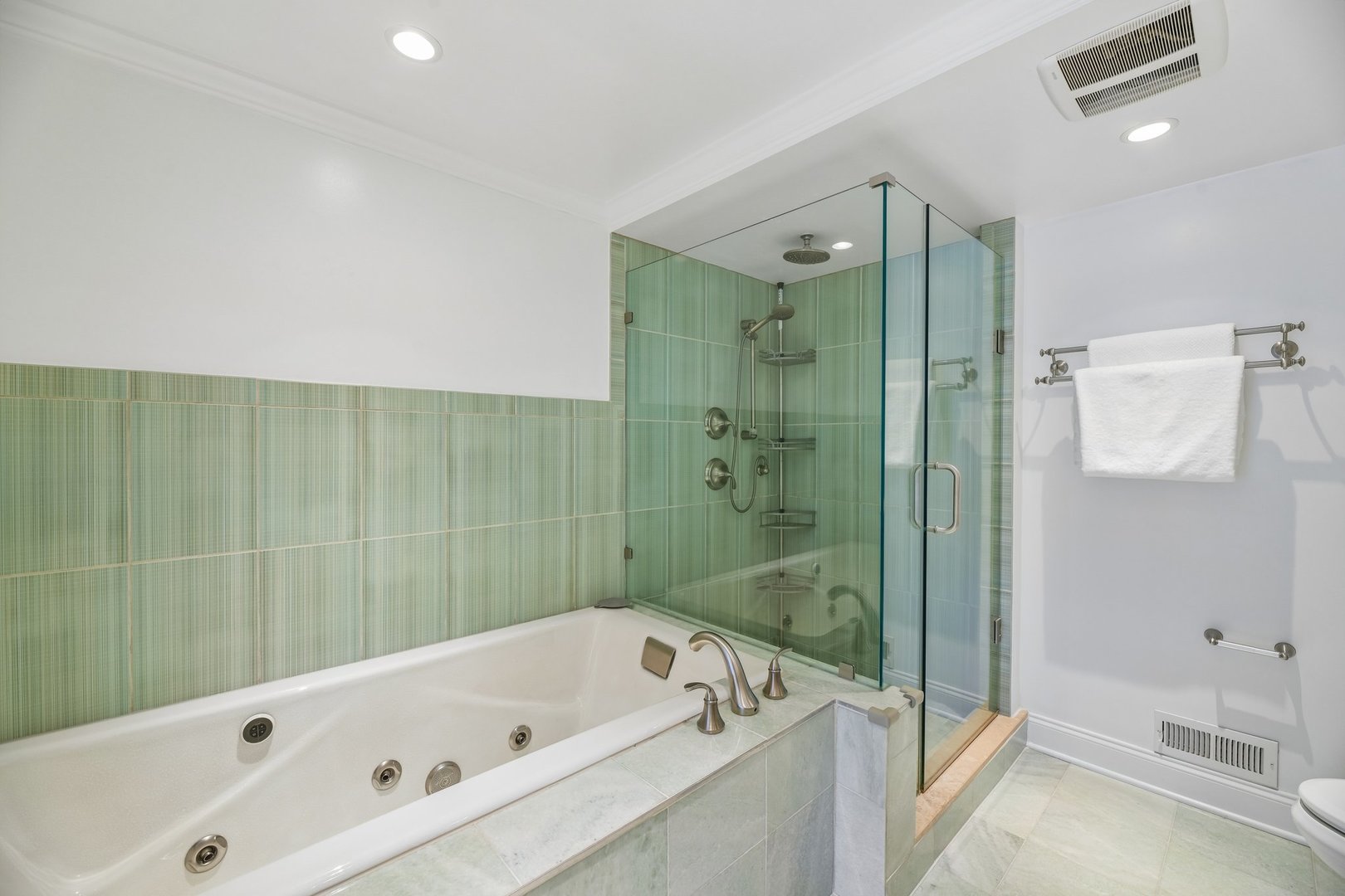 426 N Alfred Street Property Photo 33