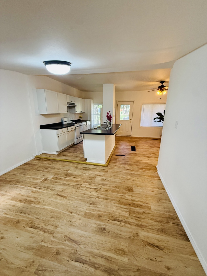 12762520 Property Photo 8