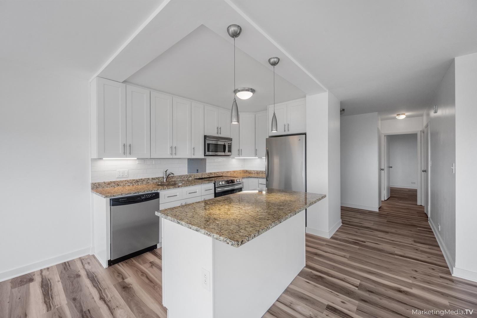 3900 N Lake Shore Drive 9k Property Photo 5