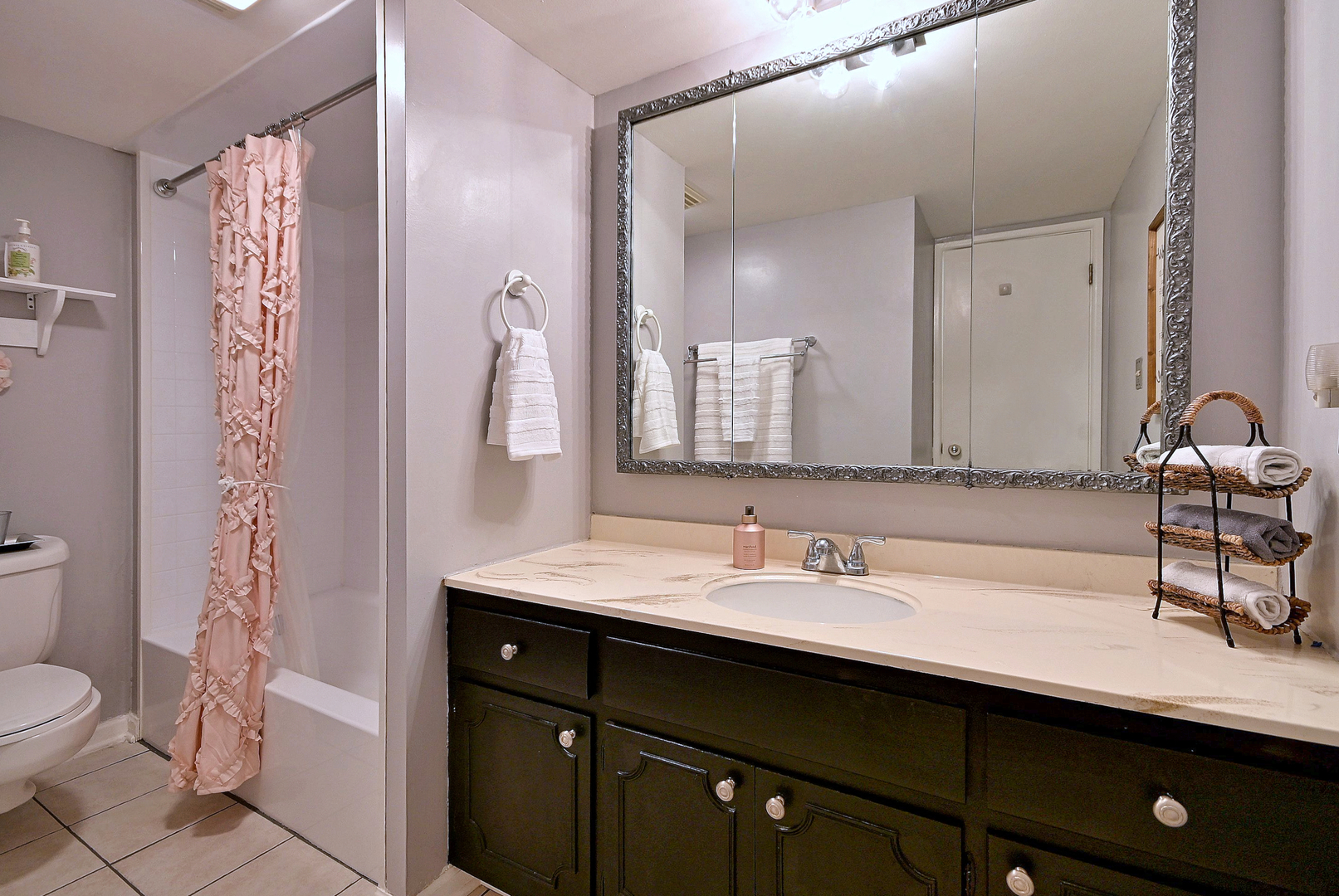110 W Butterfield Road 309s Property Photo 22