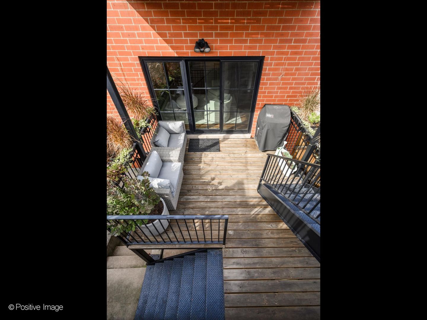 2227 W Medill Avenue Property Photo 34