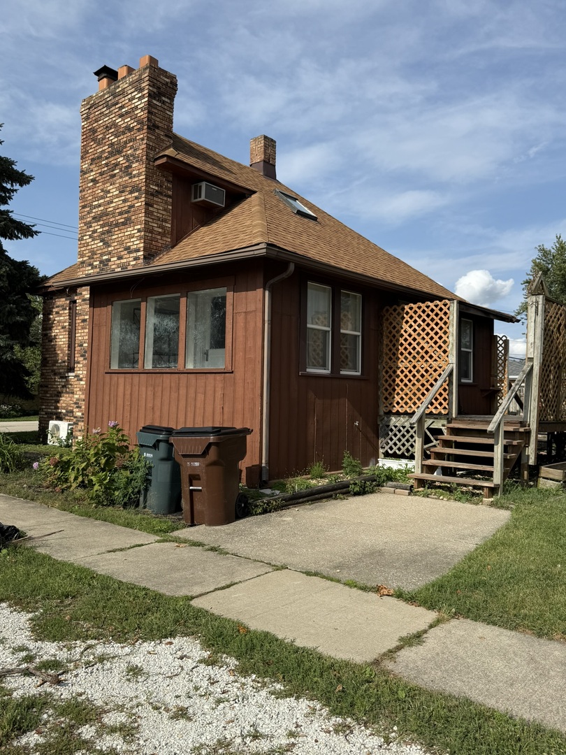 19635 Mokena Street Property Photo 1
