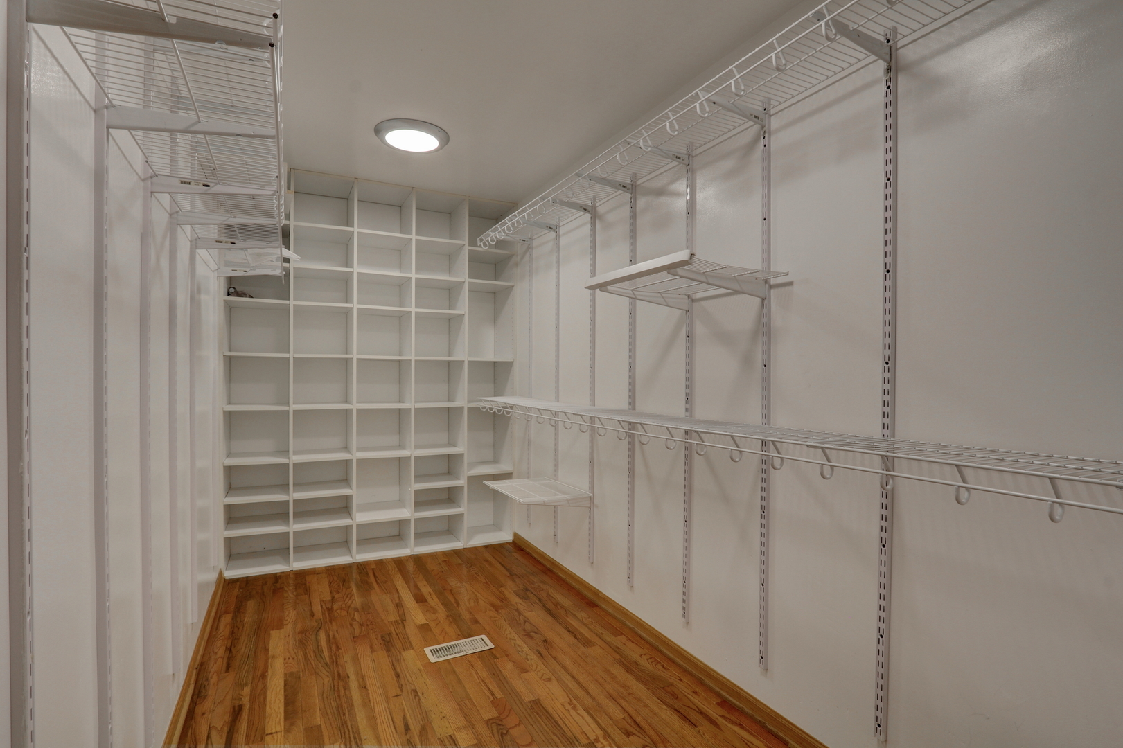 3050 Kayjay Drive Property Photo 35