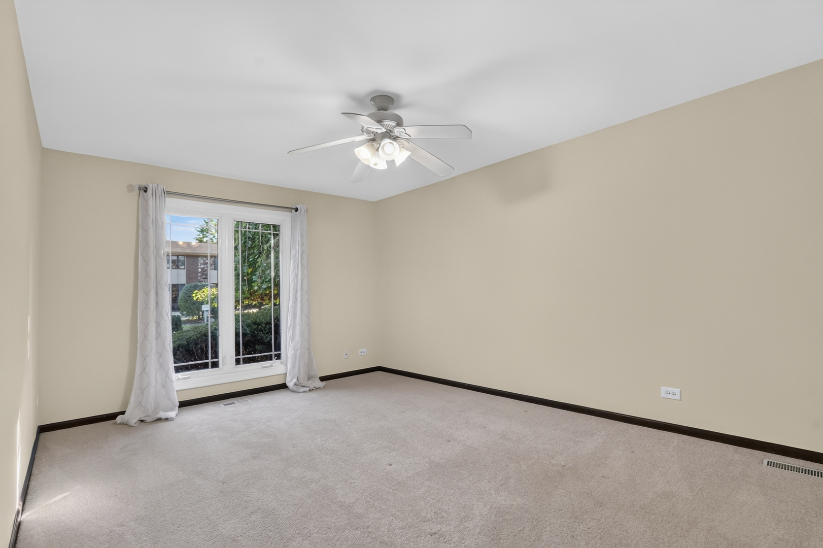 3050 Kayjay Drive Property Photo 42