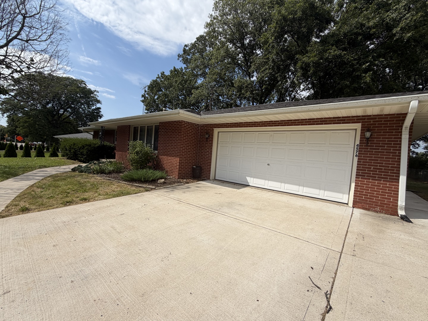 4576 Pepper Drive Property Photo 3