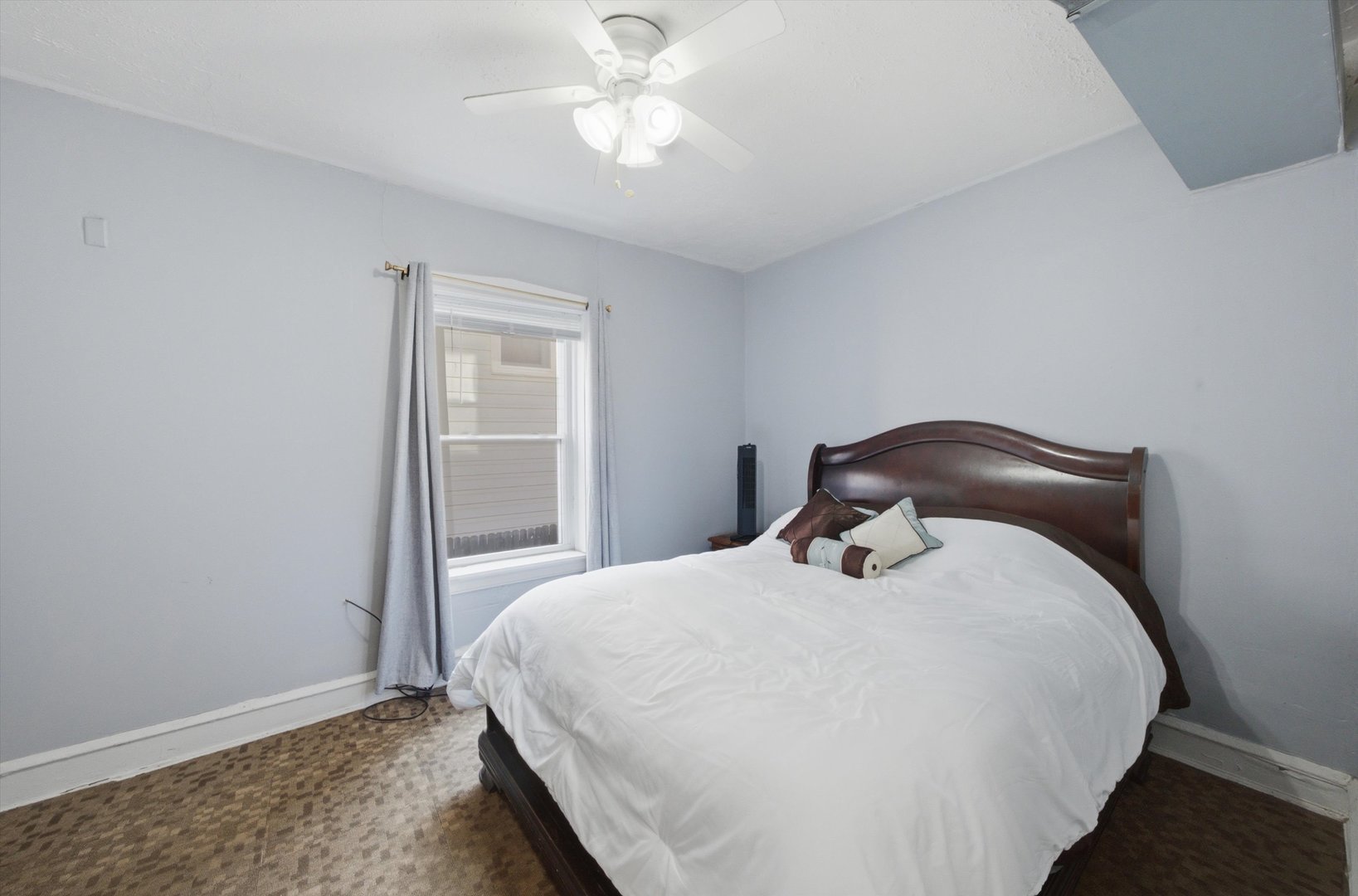 5432 W Potomac Avenue Property Photo 12