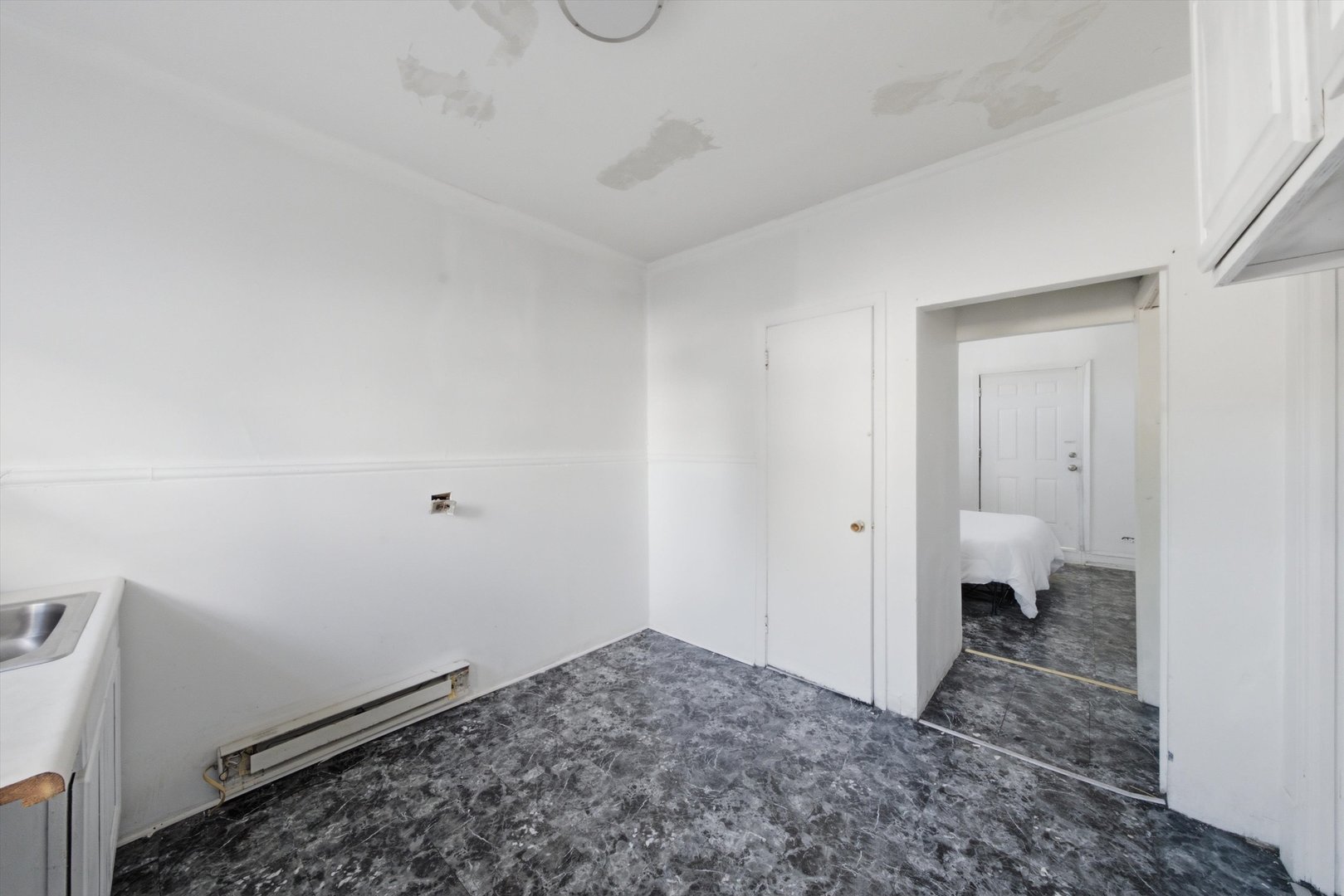 5432 W Potomac Avenue Property Photo 13