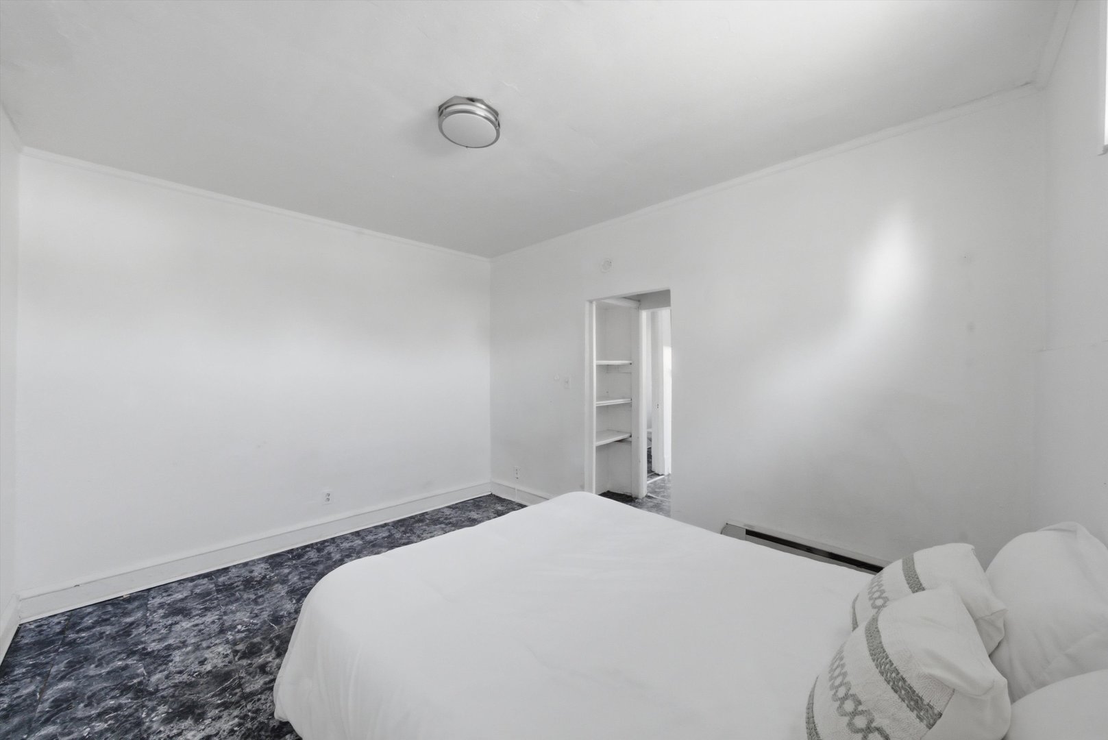 5432 W Potomac Avenue Property Photo 15